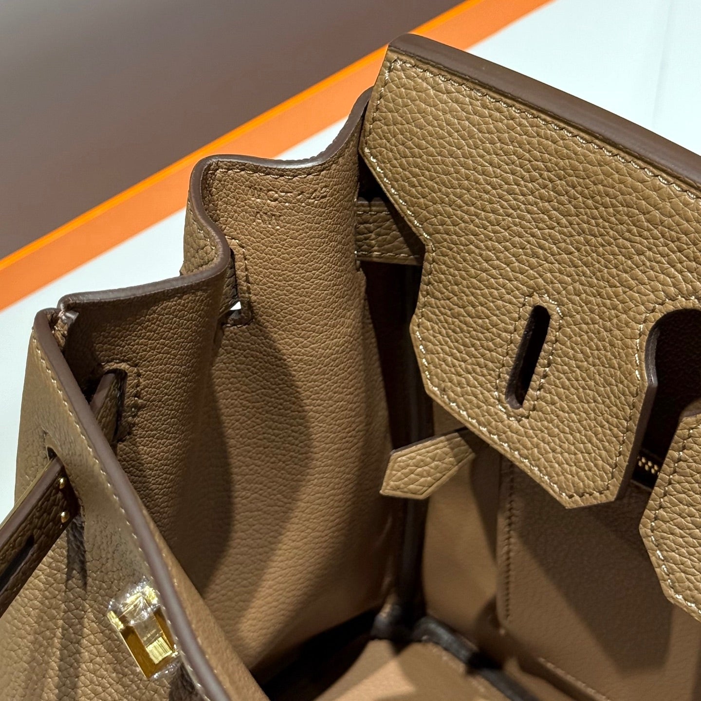 HERMES 25S  BIRKIN 30 IN COFFEE CALFSKIN GOLD HARDWARE