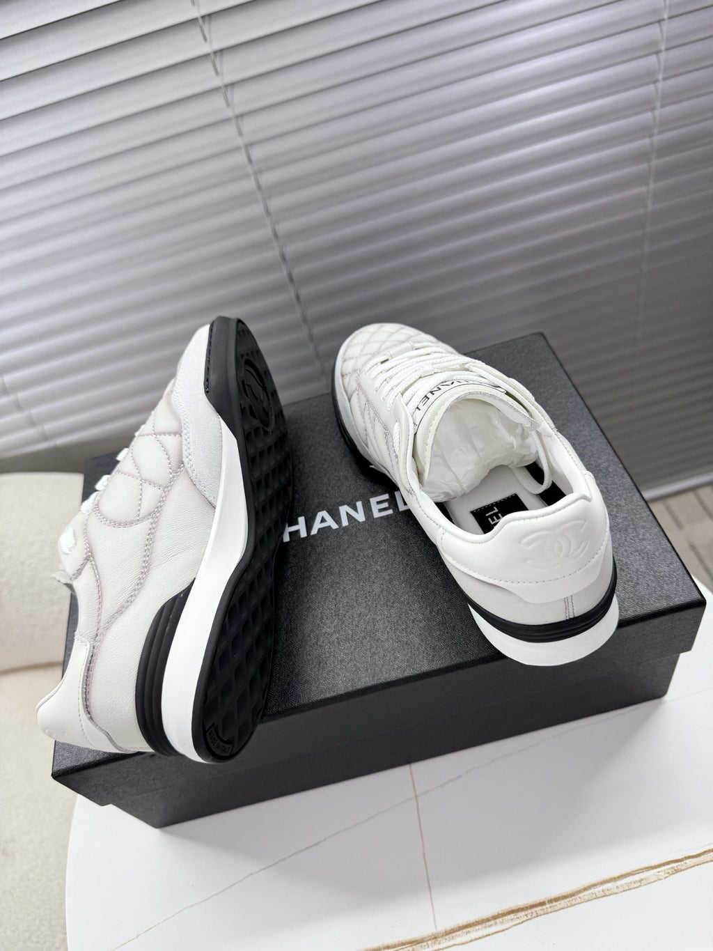 CHANEL 25S TRAINERS WHITE AND LIGHT GRAY IN CALFSKIN