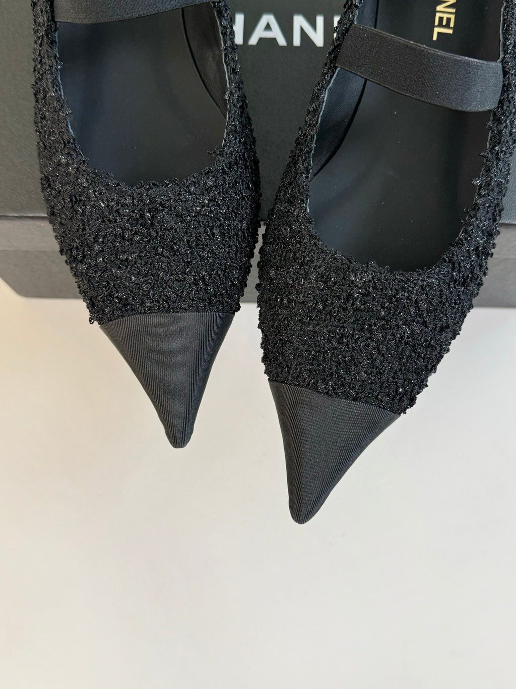 CHANEL MARY JANE IN BLACK WOOL TWEED AND SATIN