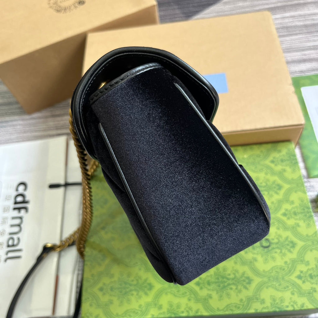 GUCCI MARMONT MEDIUM 26 BAG IN BLACK VELVET