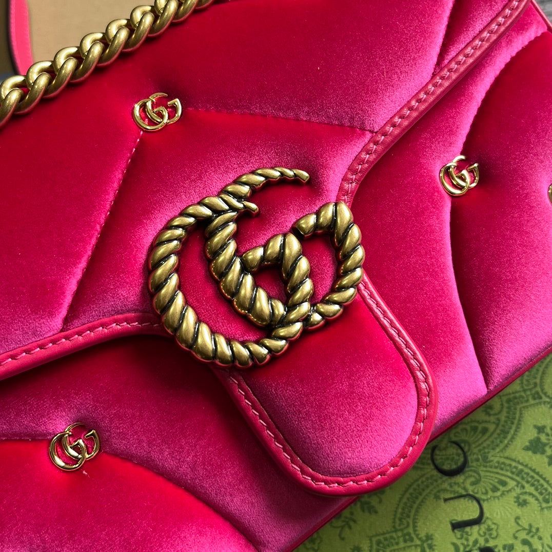 GUCCI MARMONT MEDIUM 26 BAG IN BRIGHT PINK VELVET