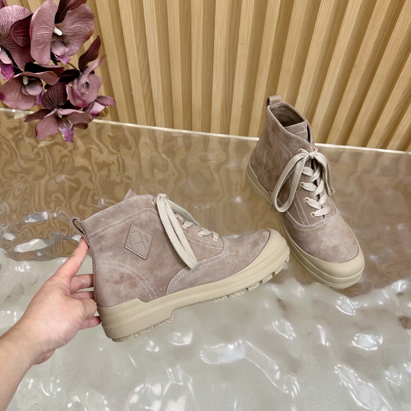 HERMES 25S KOOLER ANKLE BOOTS IN DUSTY BEIGE SUEDE