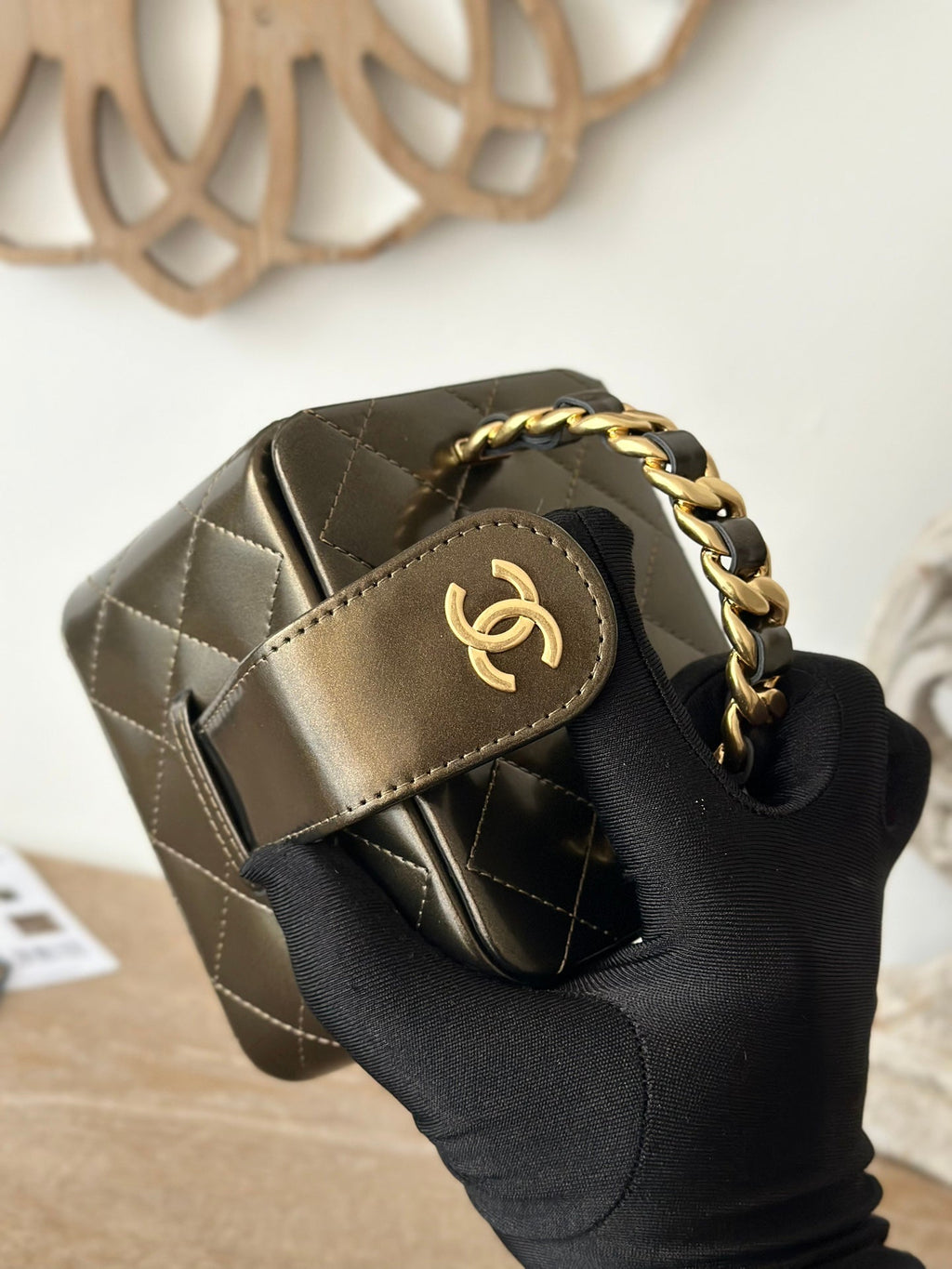 CHANEL MINI VINTAGE COSMETIC BAG 11 IN MIKADO SHINY CALFSKIN GOLD HARDWARE