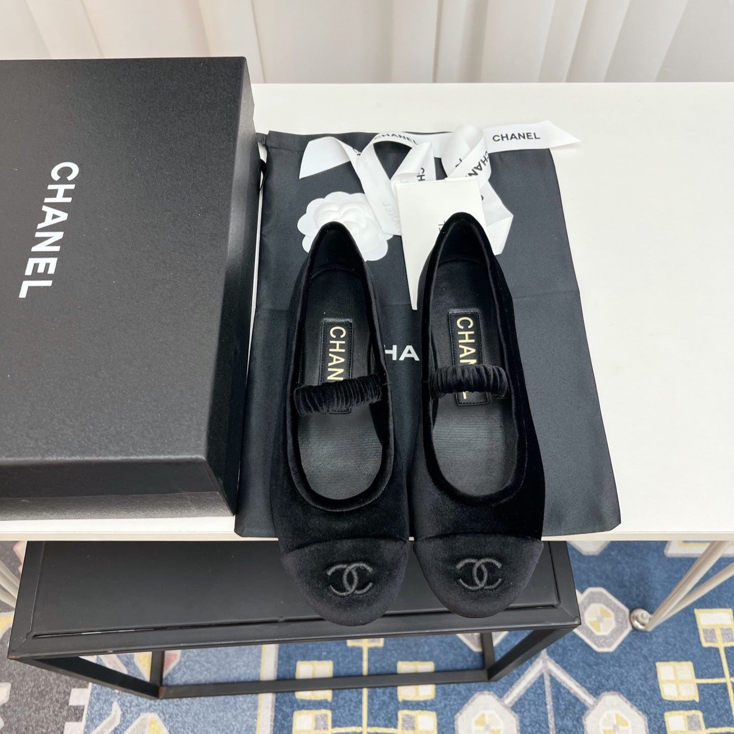 CHANEL MARY JANE FLAT IN BLACK VELVET