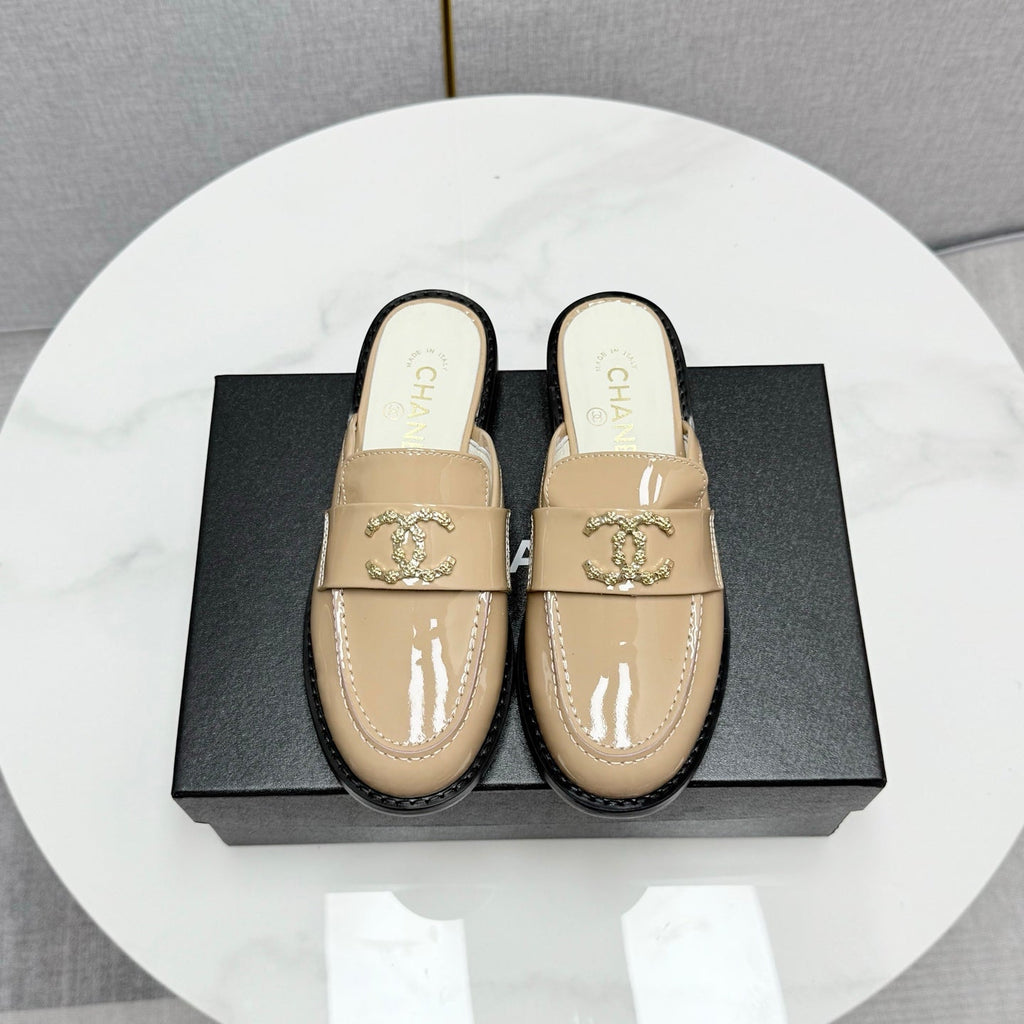 CHANEL FLAT MULE 25S IN LIGHT BEIGE CALFSKIN STYLE 9