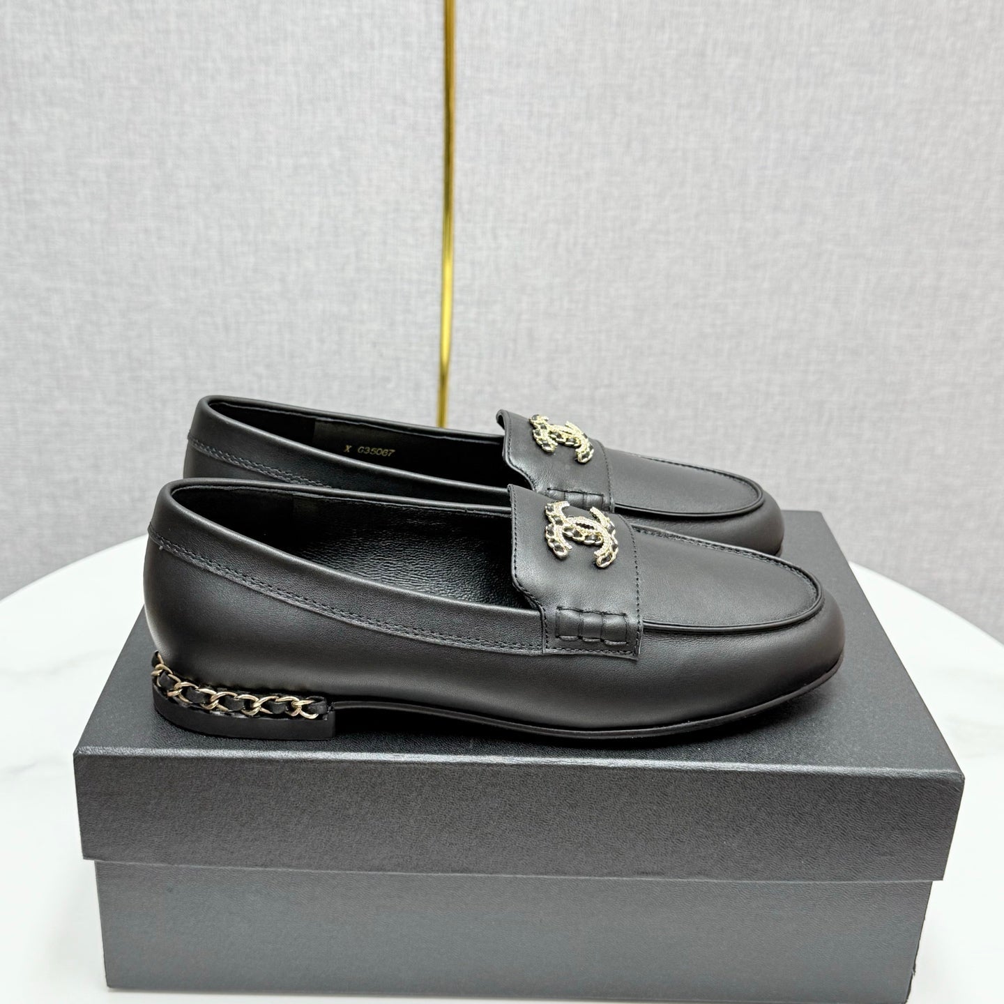 CHANEL LOAFER 25S IN BLACK LAMBSKIN WITH GOLD HARDWARE