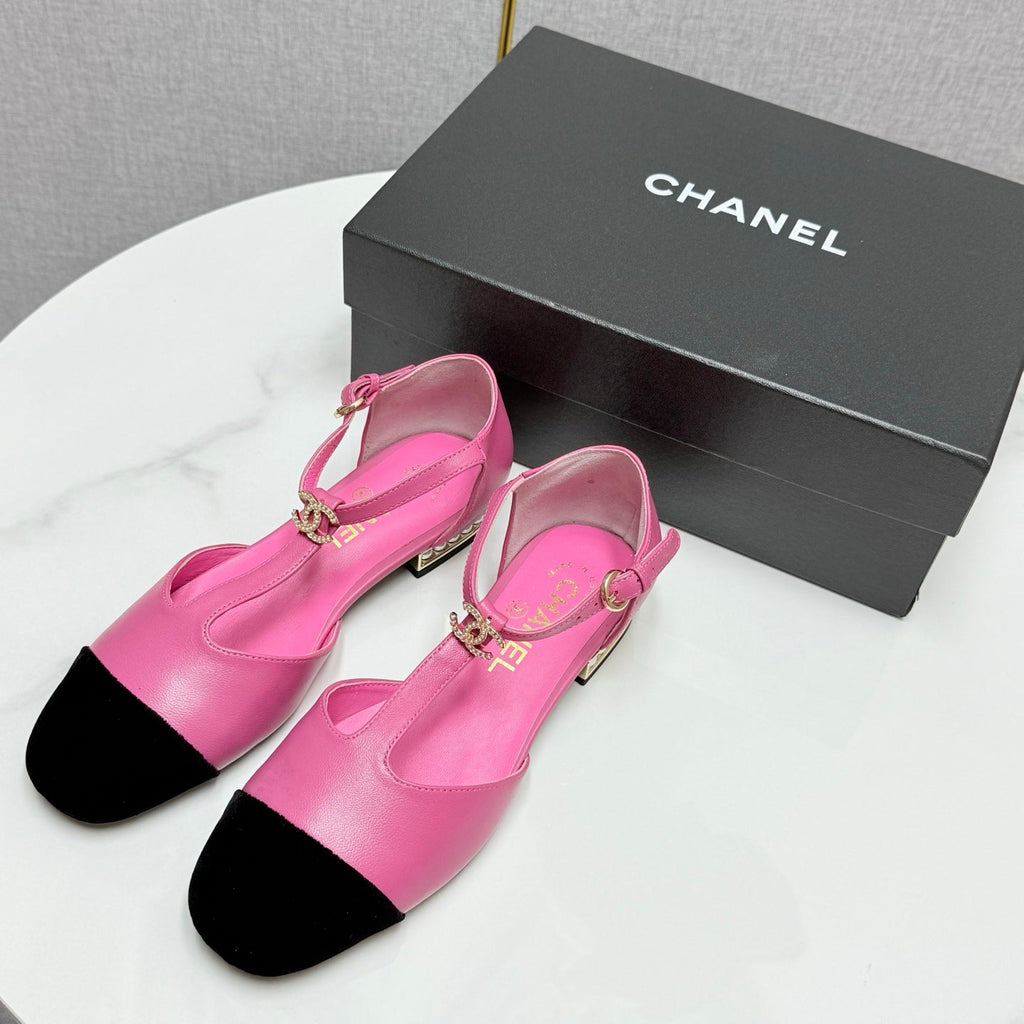 CHANEL MARY JANE 25S IN PINK LAMBSKIN AND BLACK SUEDE WITH PEARL HEEL