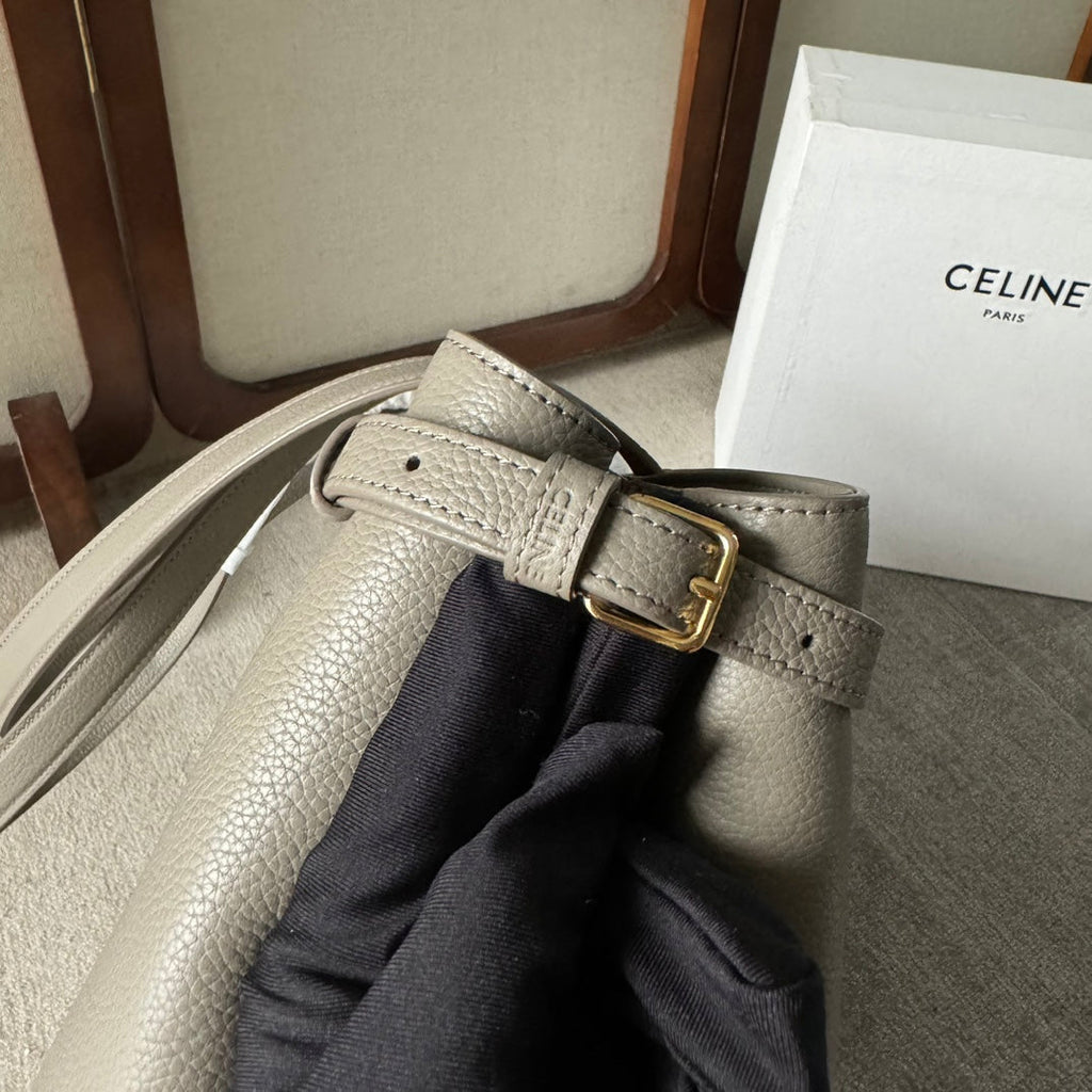 CELINE MEDIUM CABAS ANAÏS CUIR TRIOMPHE 54 IN NOMAD GRAINED CALFSKIN