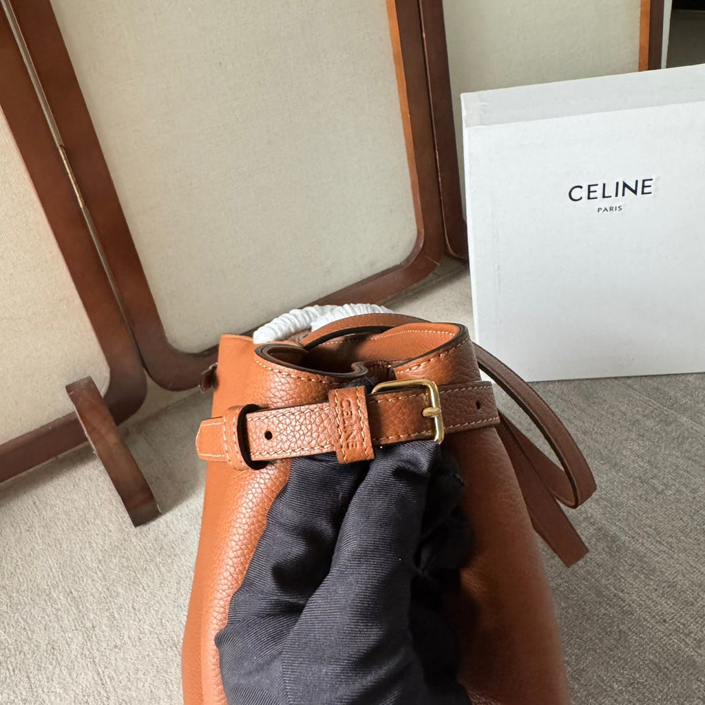 CELINE MEDIUM CABAS ANAÏS CUIR TRIOMPHE 54 IN BRONZE BROWN GRAINED CALFSKIN