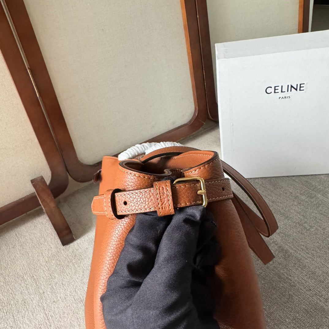 CELINE MEDIUM CABAS ANAÏS CUIR TRIOMPHE 54 IN BRONZE BROWN GRAINED CALFSKIN
