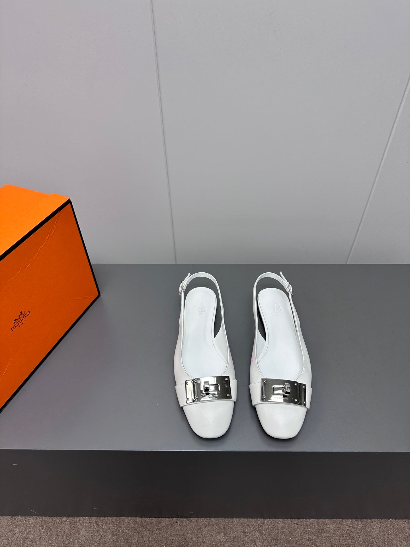 HERMES INNOCENTE SLINGBACK IN WHITE CALFSKIN