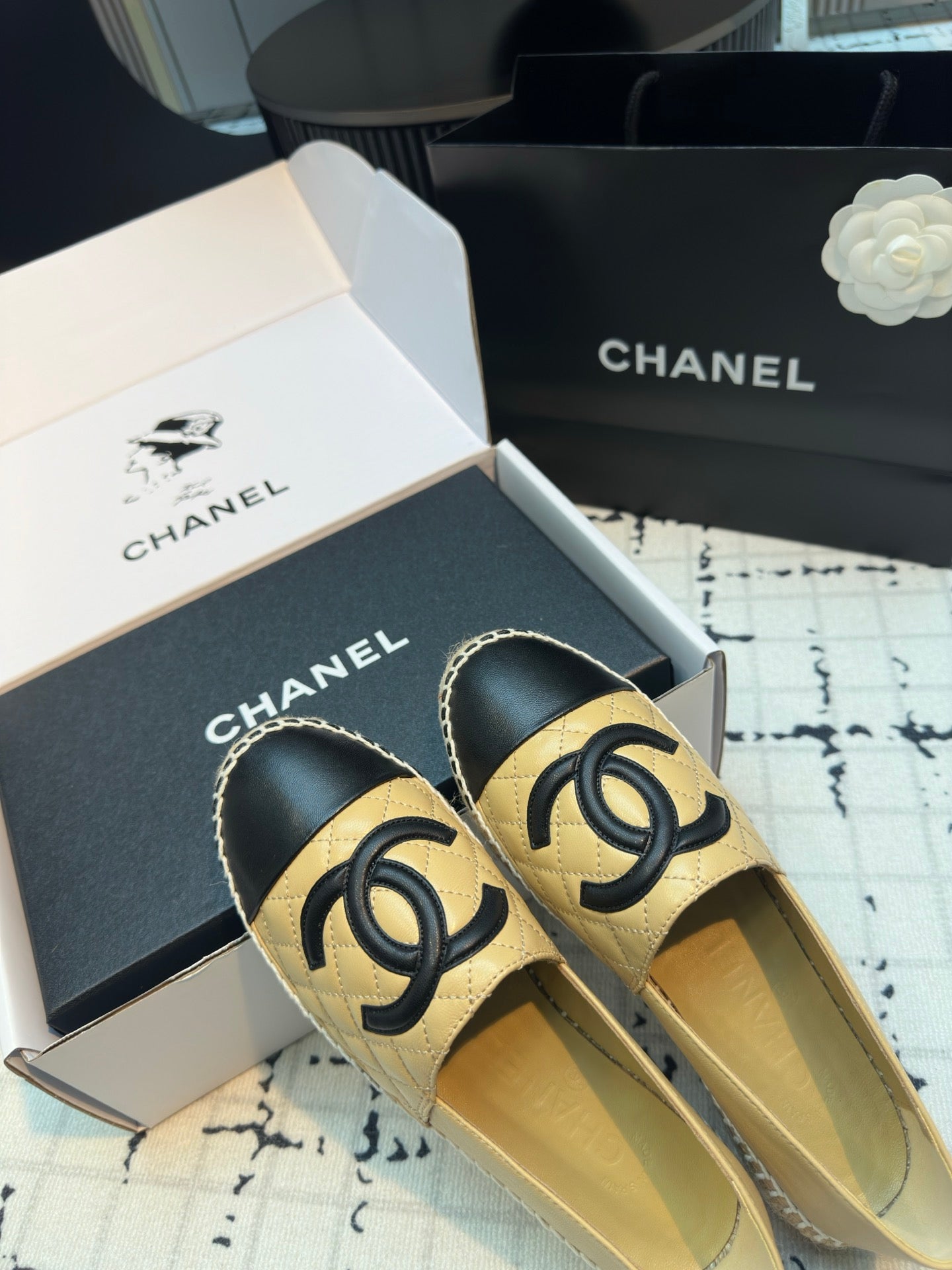CHANEL ESPADRILLES LOAFERS IN YELLOW MIX BLACK LAMBSKIN