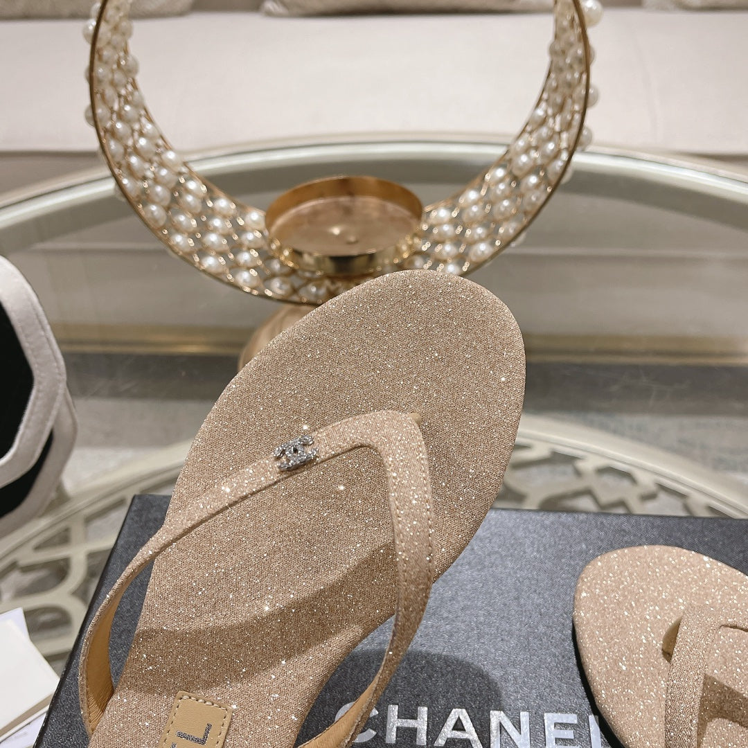 CHANEL Double  Rhinestone Flip  Flop Thongs Beige Cream Sheepskin