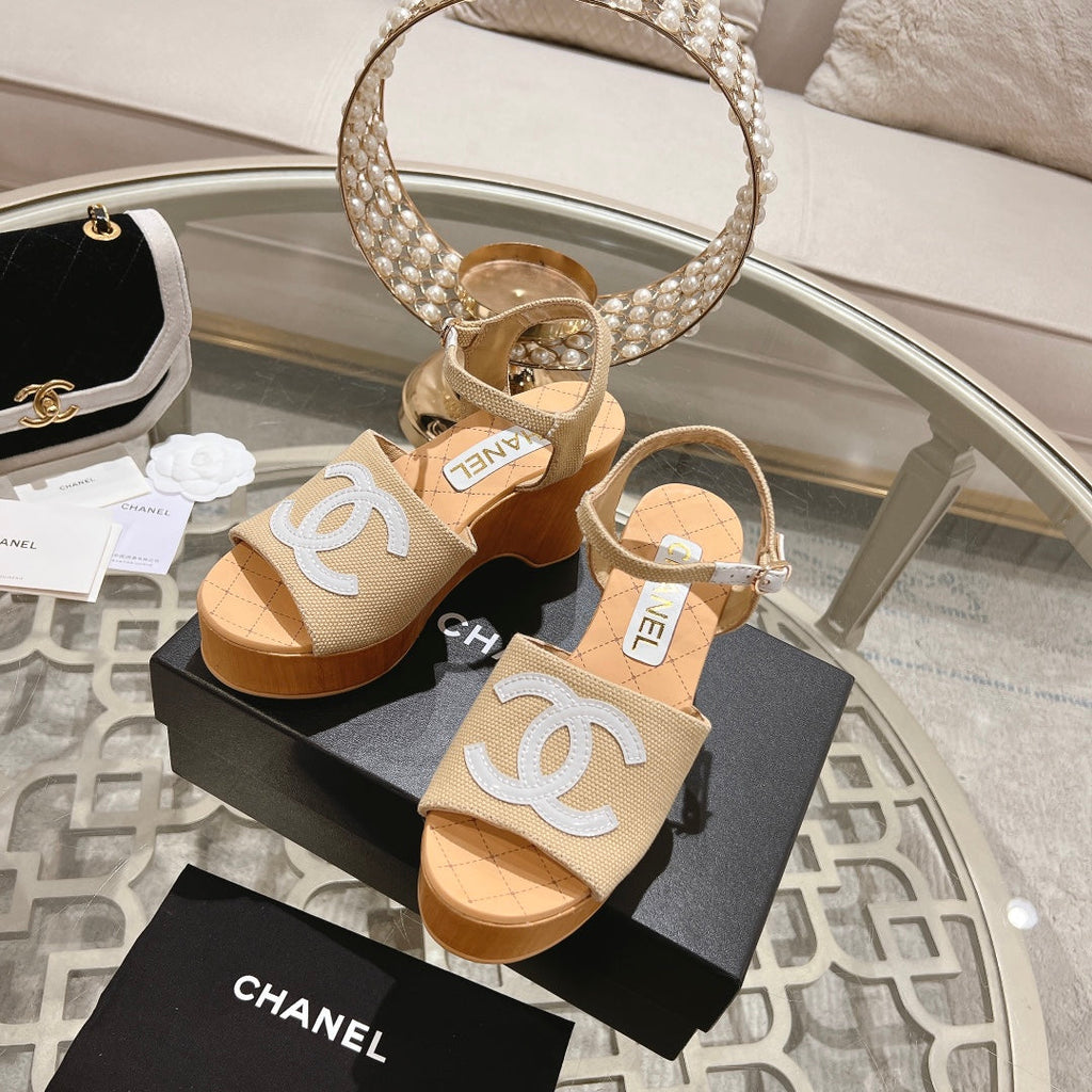 CHANEL WEDGE SANDALS IN BEIGE CREAM LAMBSKIN WITH WHITE LOGO