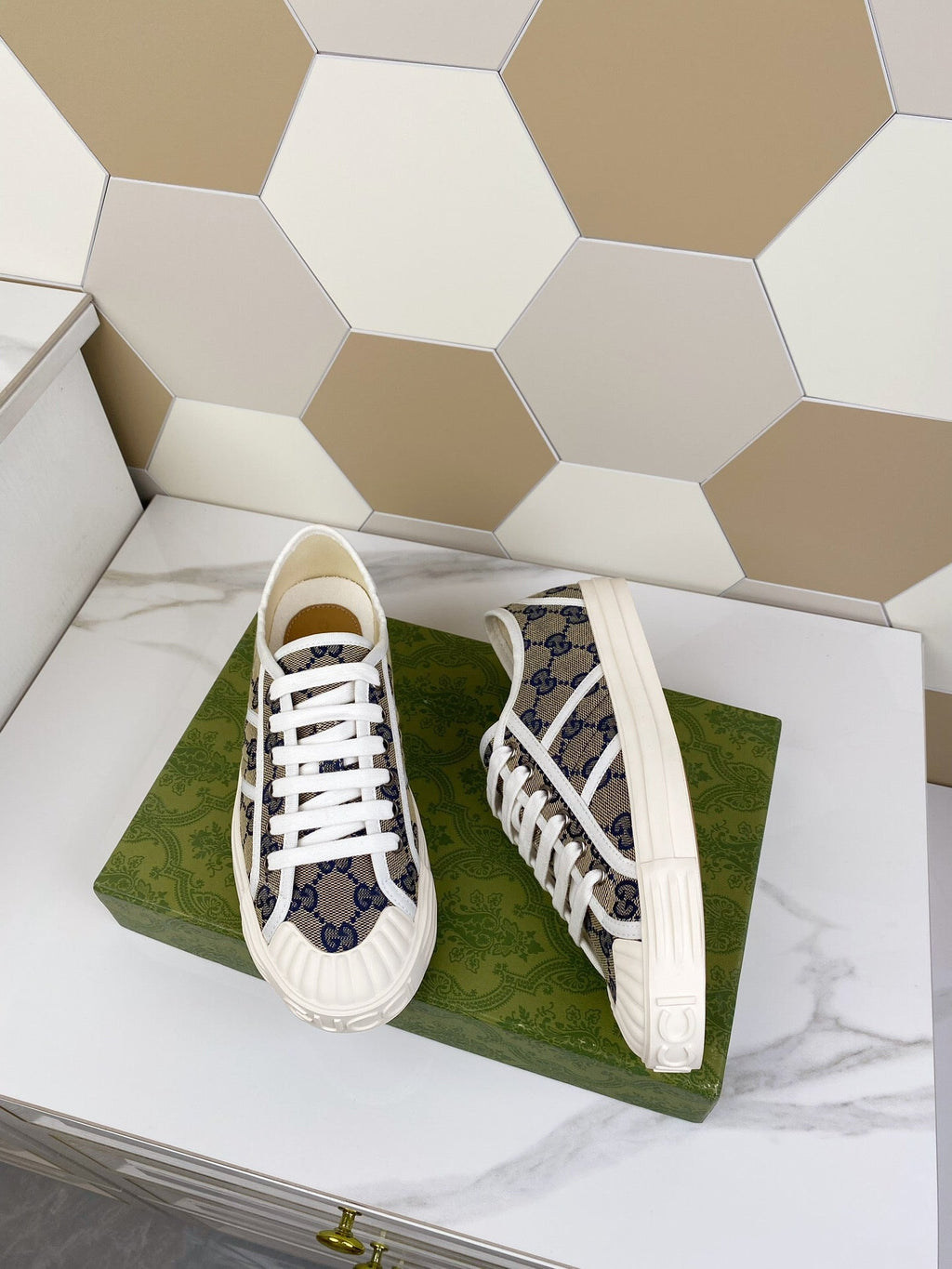 GUCCI JULIO SNEAKER WITH WEB NAVY PATTERNED CANVAS