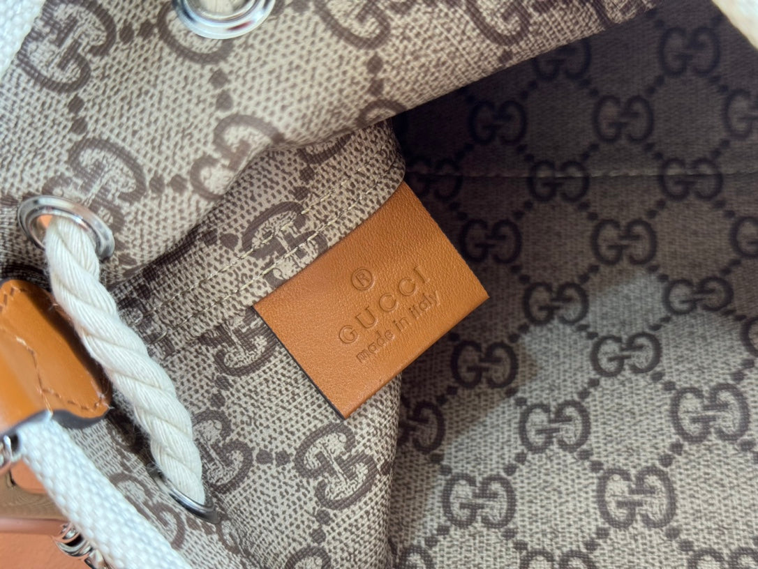 GUCCI SMALL DRAWSTRING SHOULDER BAG 21 IN WHITE CANVAS BROWN CALFSKIN