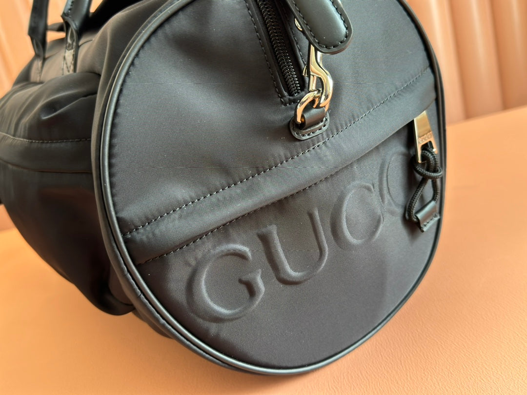 GUCCI SMALL DUFFLE BAG 42 IN BLACK CANVAS