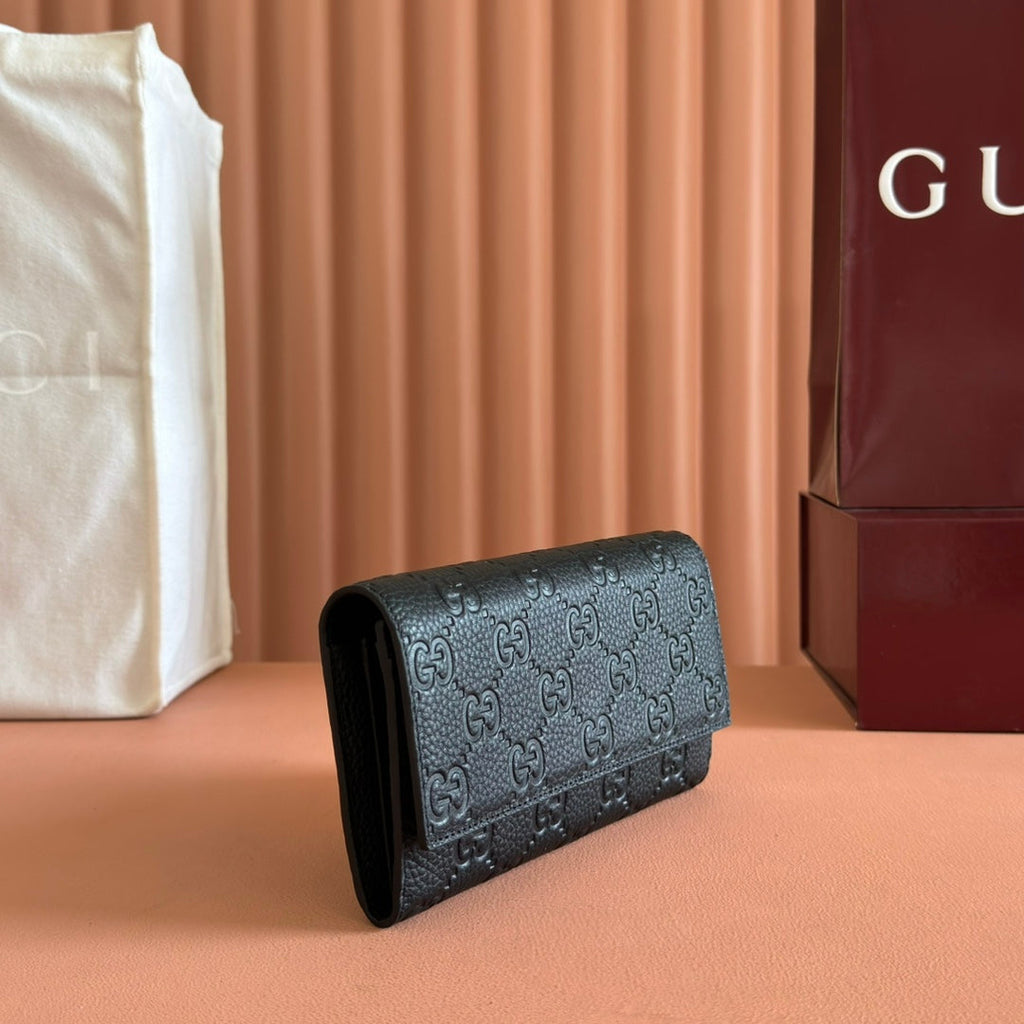 GUCCI EMBLEM CONTINENTAL WALLET 19 IN BLACK  SMOOTH CALFSKIN