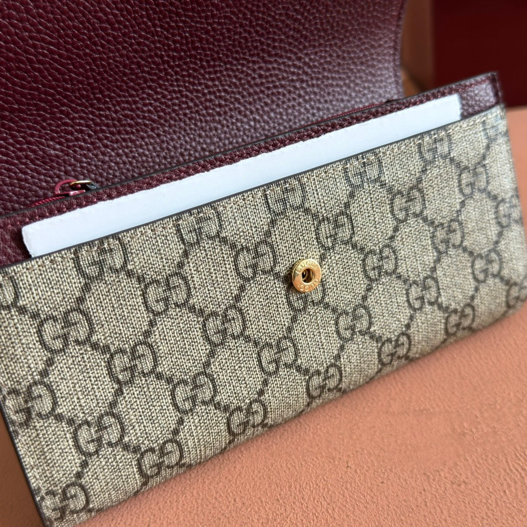 GUCCI MARMONT BAG 19 EBONY AND DARK RED CALFSKIN ON CHAIN
