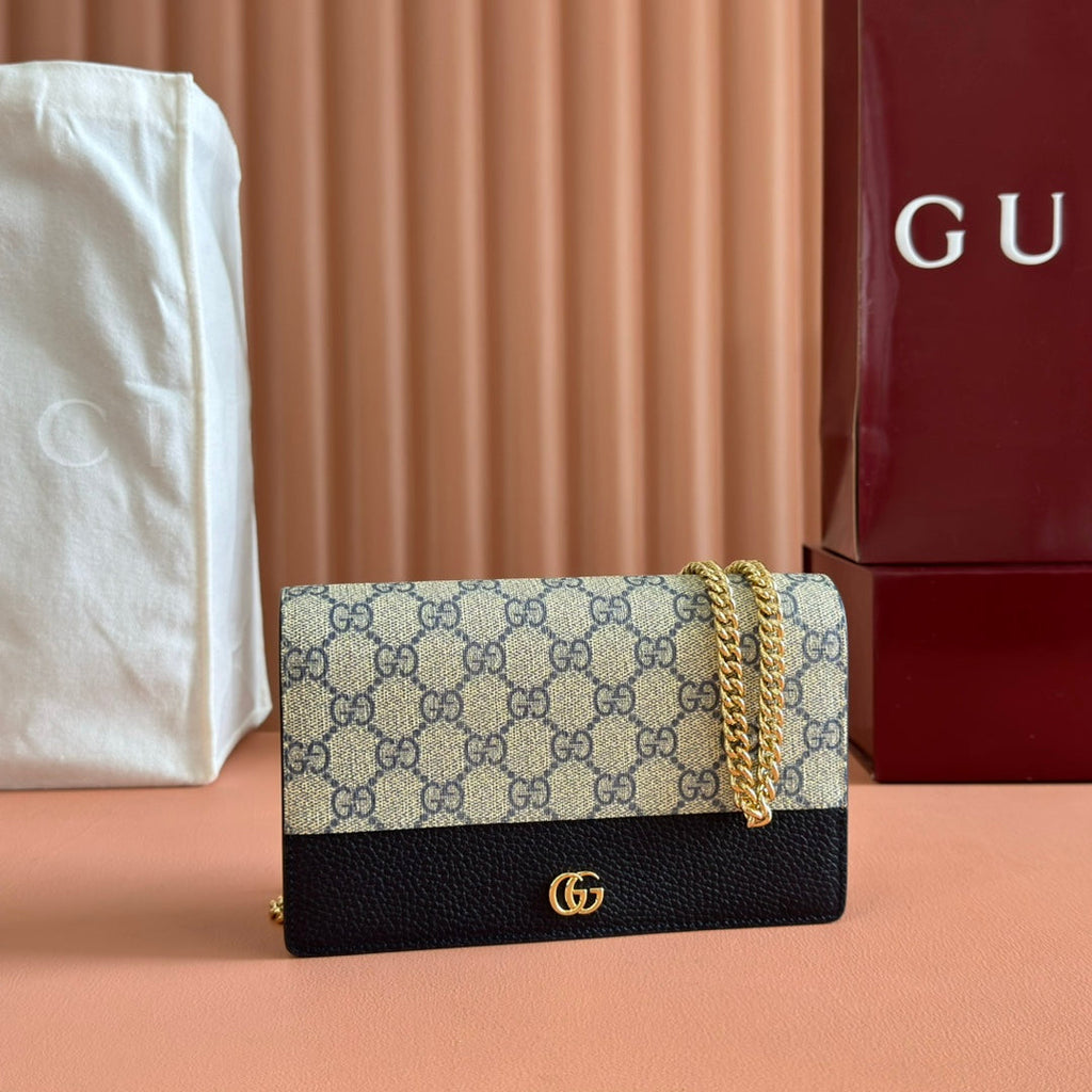 GUCCI MARMONT WALLET ON CHAIN 20 BLUE PVC AND BEIGE IN CALFSKIN