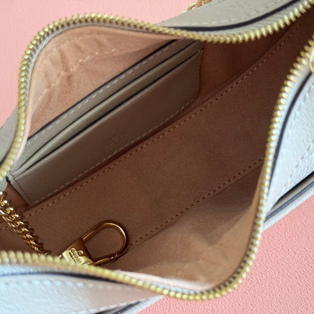 GUCCI SUPREME SHOULDER BAG 22 CREAM IN CANVAS GOLD HARDWARE