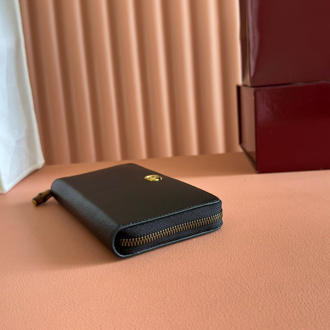 GUCCI 25S MARMONT WALLET 19 IN BLACK CALFSKIN GOLD HARDWARE