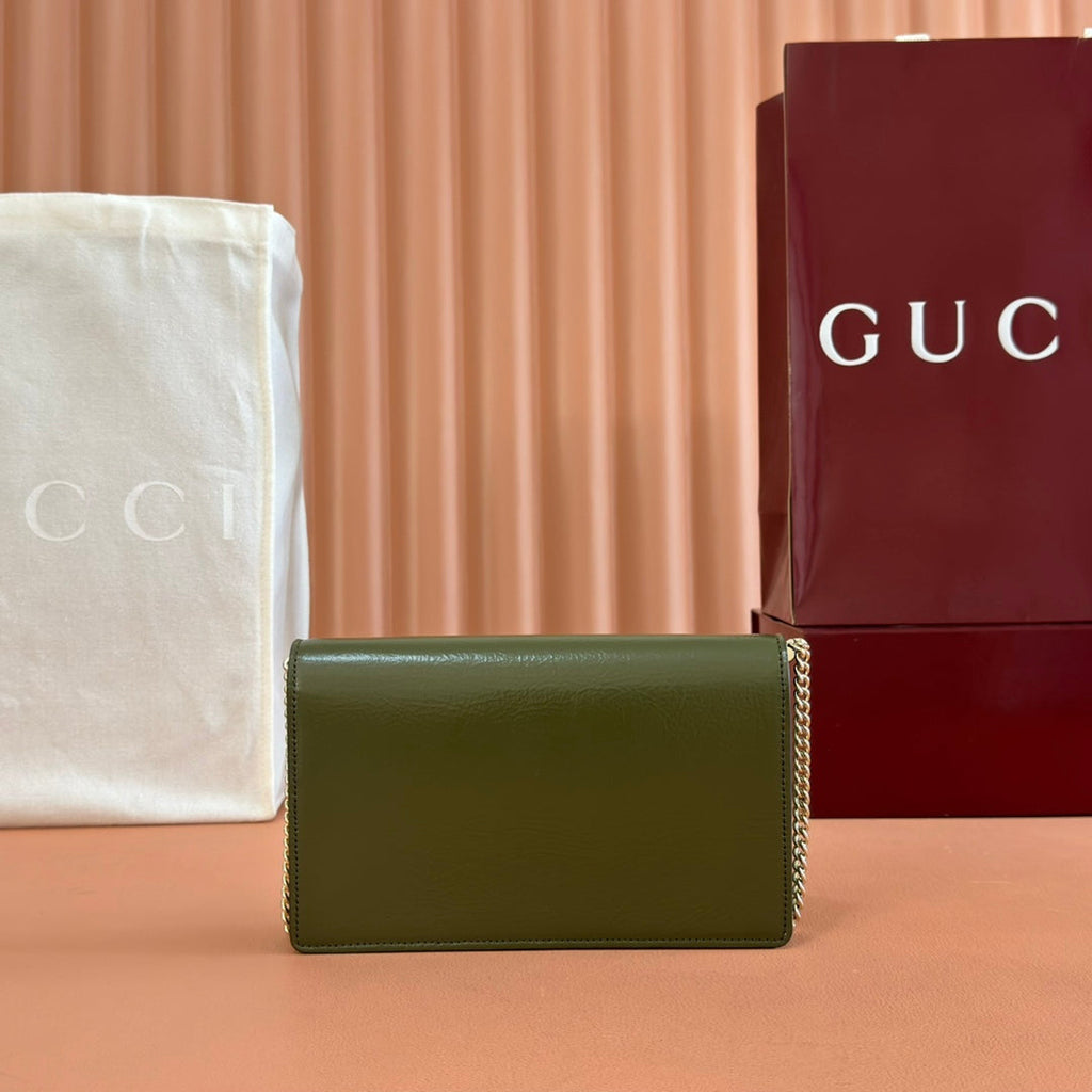GUCCI 25S DIONYSUS WALLET ON CHAIN 20 IN GREEN GLOSSY CALFSKIN