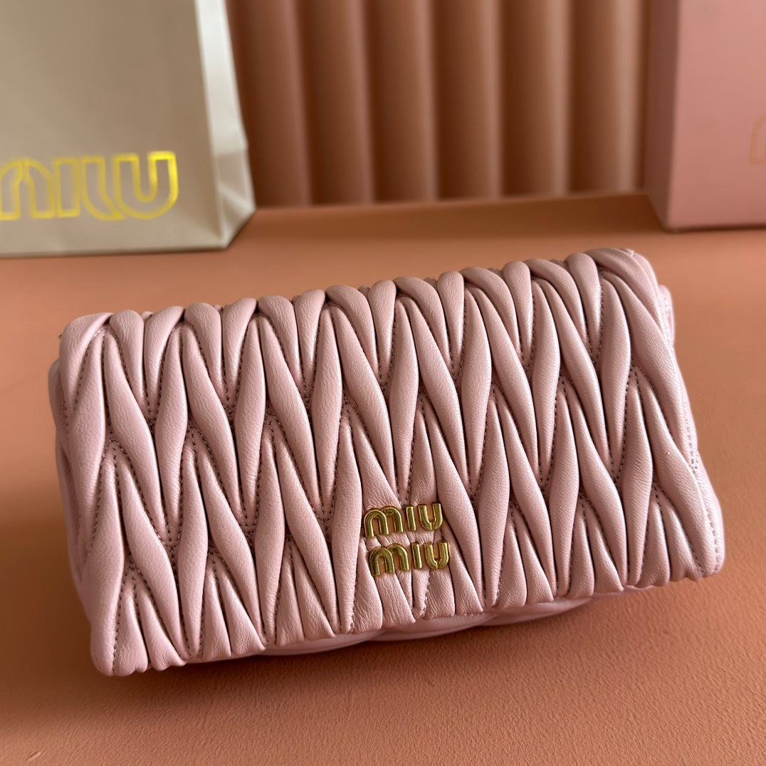 MIUMIU 26S MATELASSE MINI BAG 18 IN PINK CALFSKIN GOLD HARDWARE