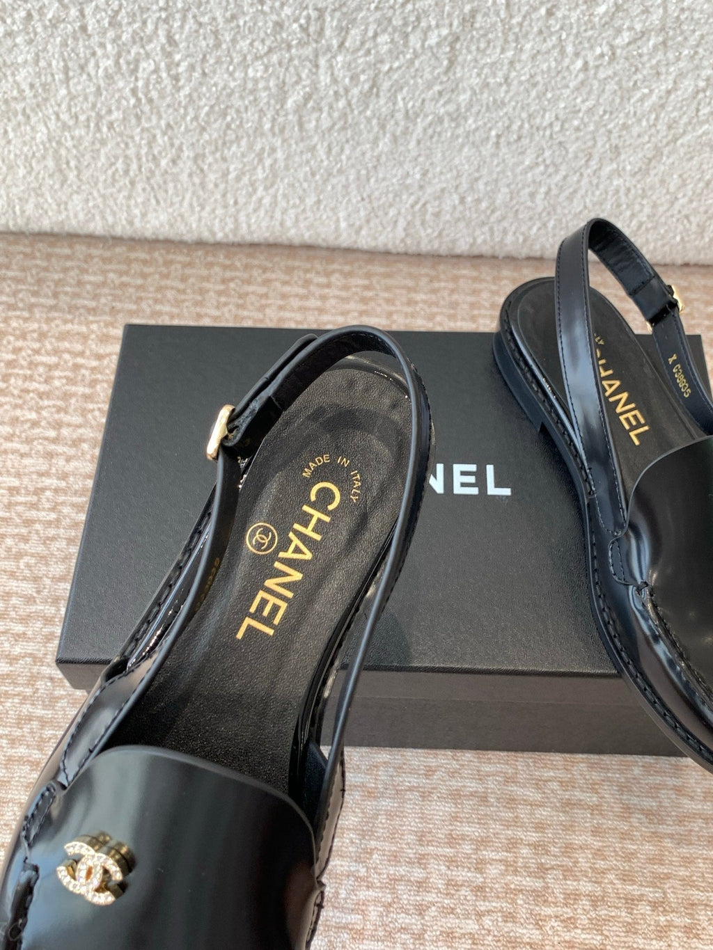 CHANEL MOASIN SLINGBACK IN BLACK PATENT CALFSKIN