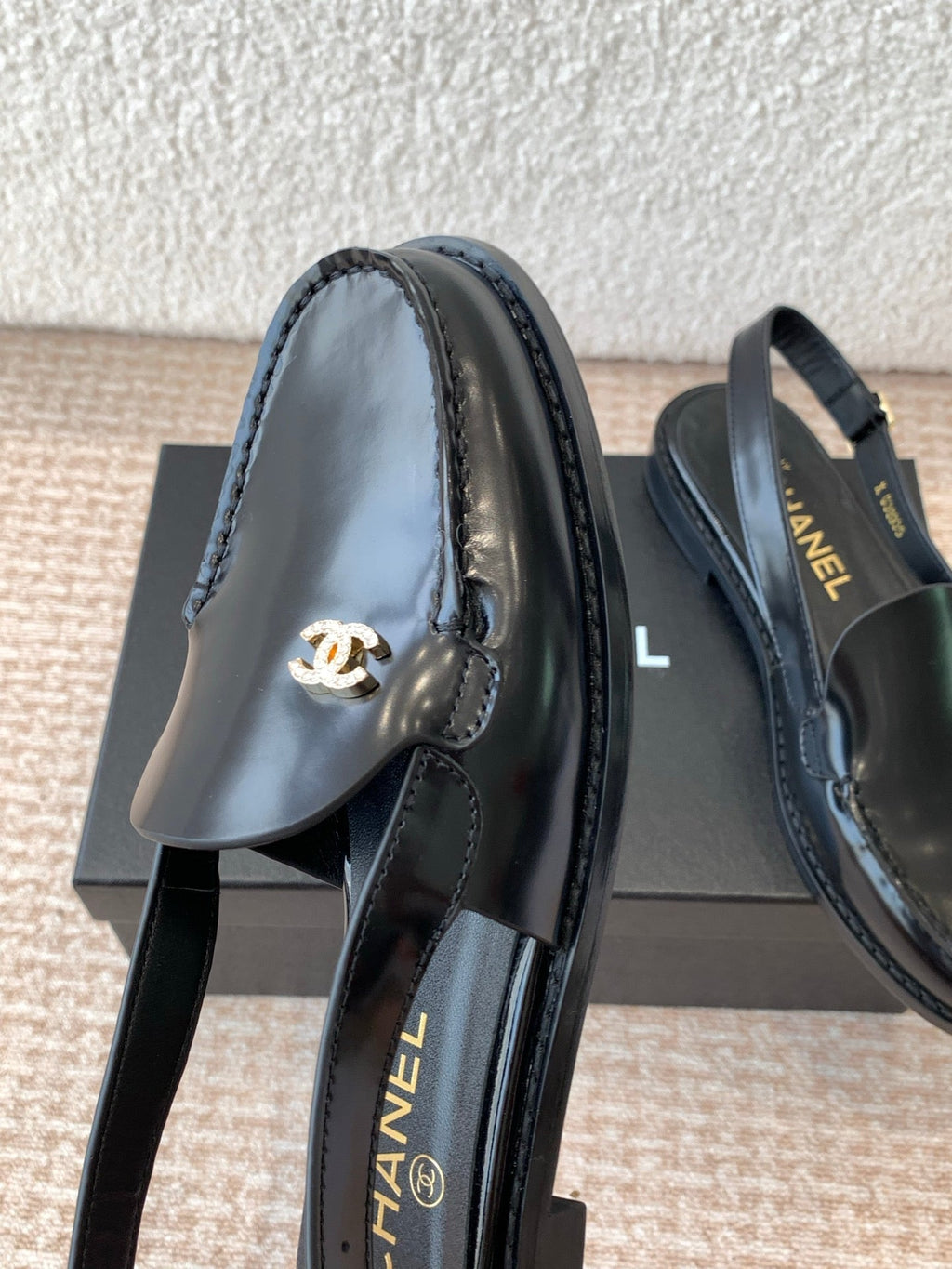 CHANEL MOASIN SLINGBACK IN BLACK PATENT CALFSKIN