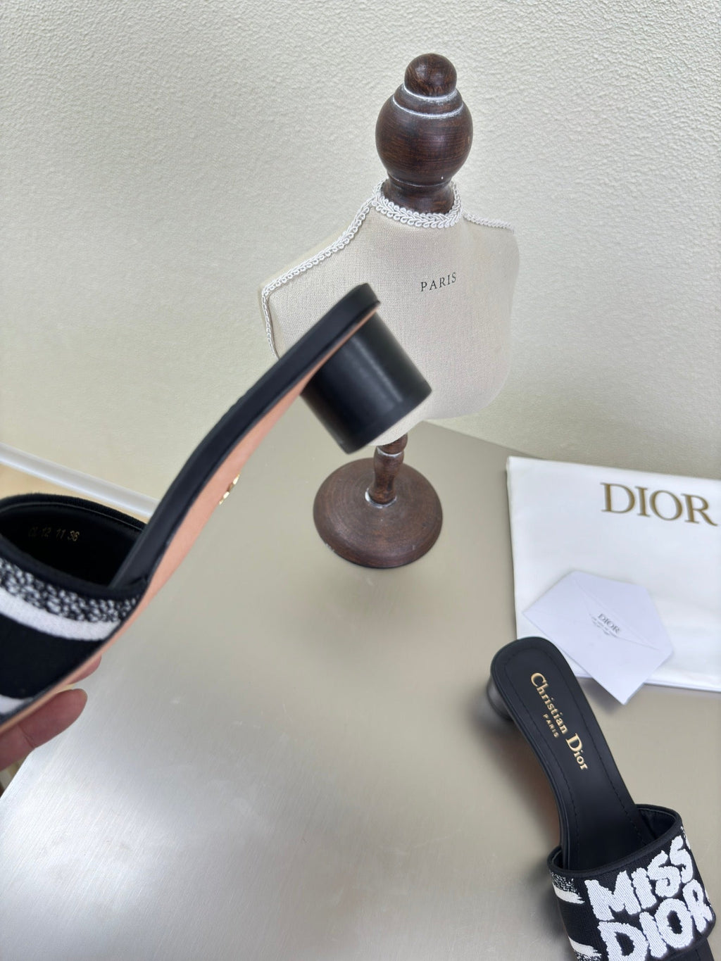 DIOR DWAY HEELED SLIDE EMBROIDERED COTTON AND BLACK MISS  ALLOVER MOTIF 35 MM