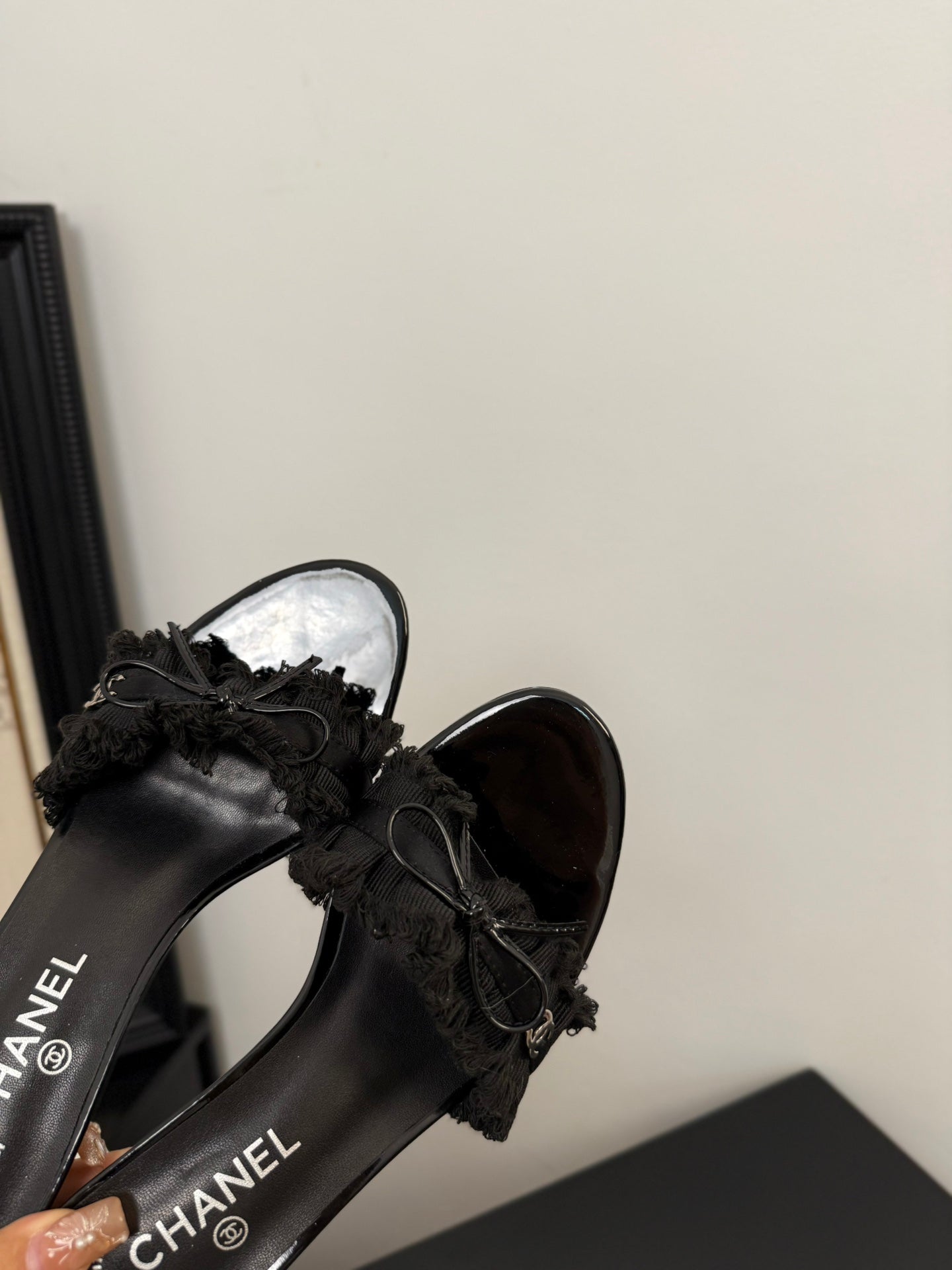 CHANEL BLACK GROSGRAIN CANVAS BOW MULE SANDALS 65 MM
