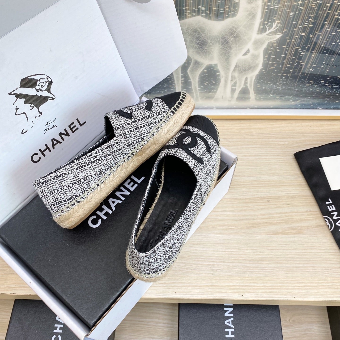 CHANEL ESPADRILLES PLATFORM IN WHITE MIX BLACK TWEED