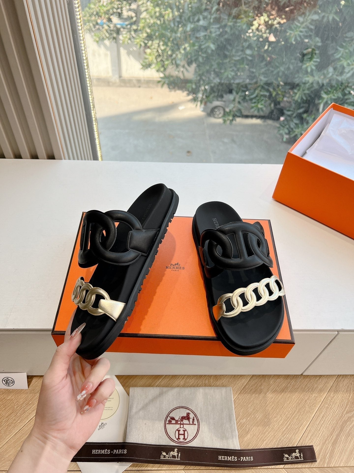HERMES EXTRA SANDAL IN BLACK MIX SILVER CALFSKIN