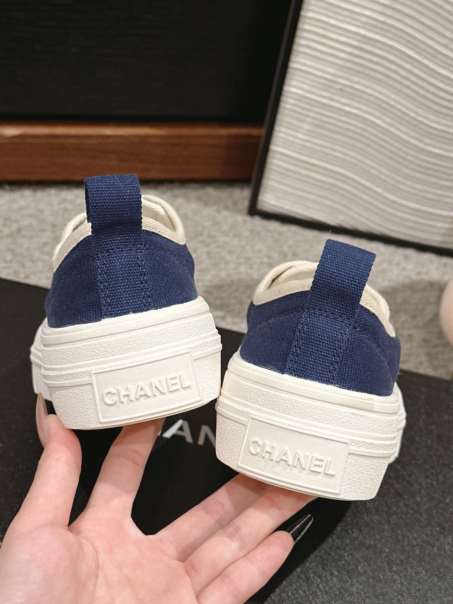 CHANEL LACE-UP SNEAKERS IN NAVY BLUE CANVAS