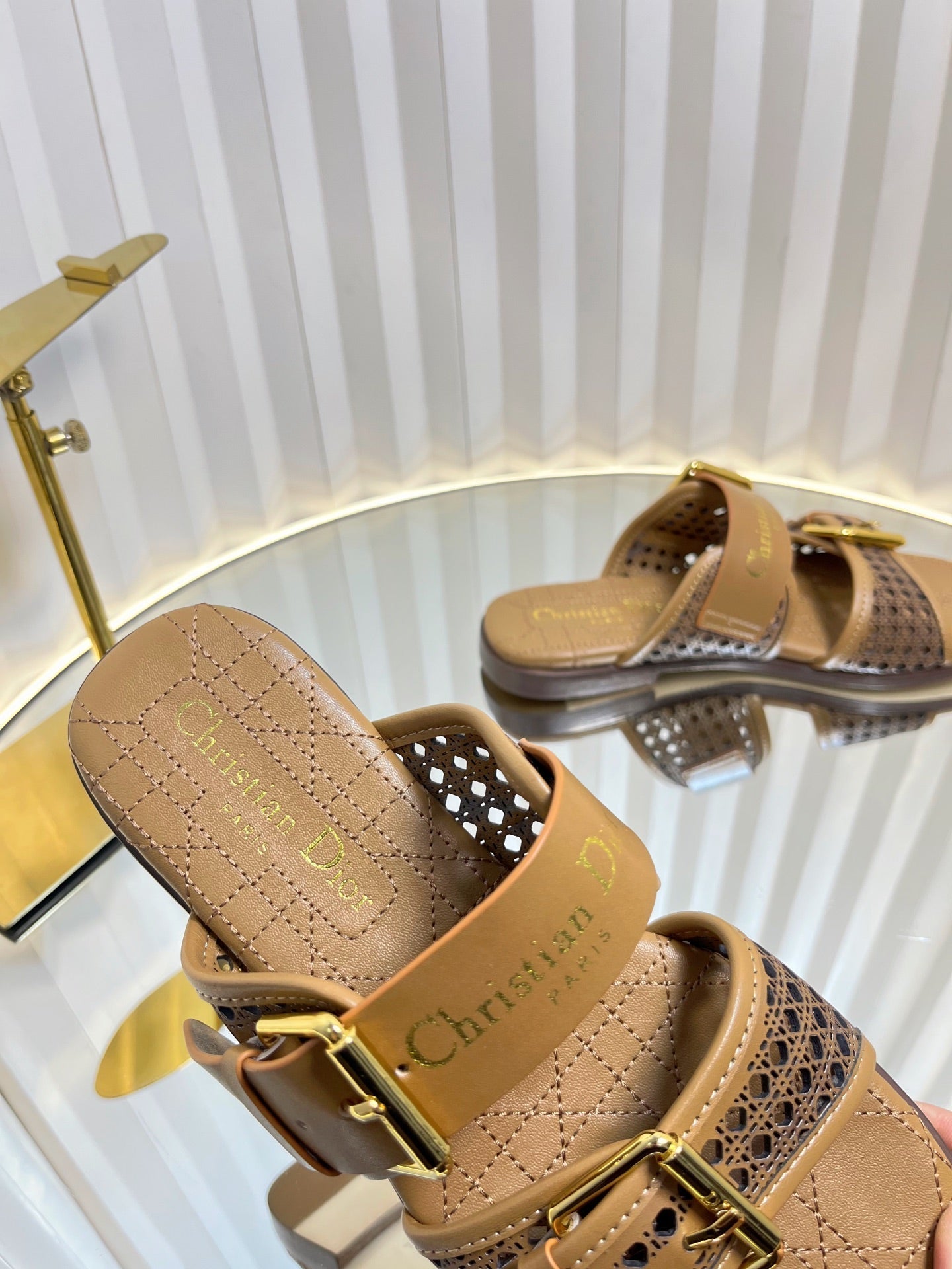 DIOR D-AVENUE SLIDES 25S IN BROWN CALFSKIN MICRO CANNAGE MOTIF