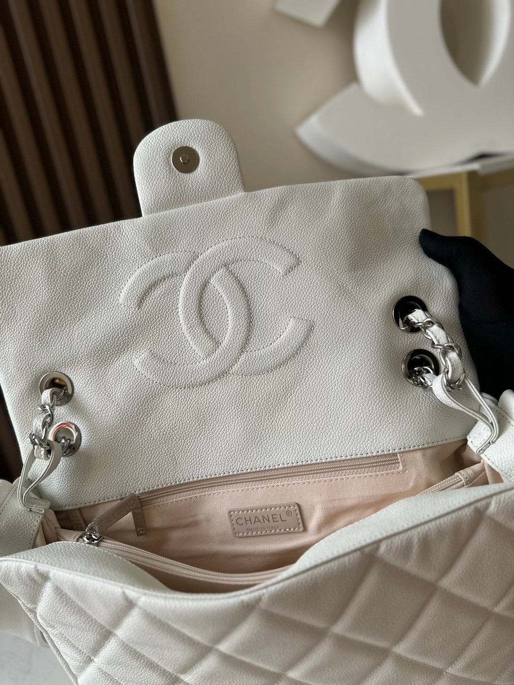 CHANEL 25S SHOULDER BAG 40 IN WHITE CAVIAR WITH SILVER HARDWARE