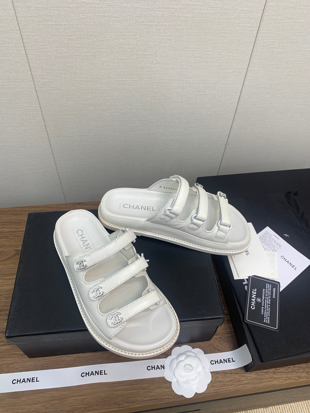 CHANEL DAD SANDAL IN WHITE LAMBSKIN MULE