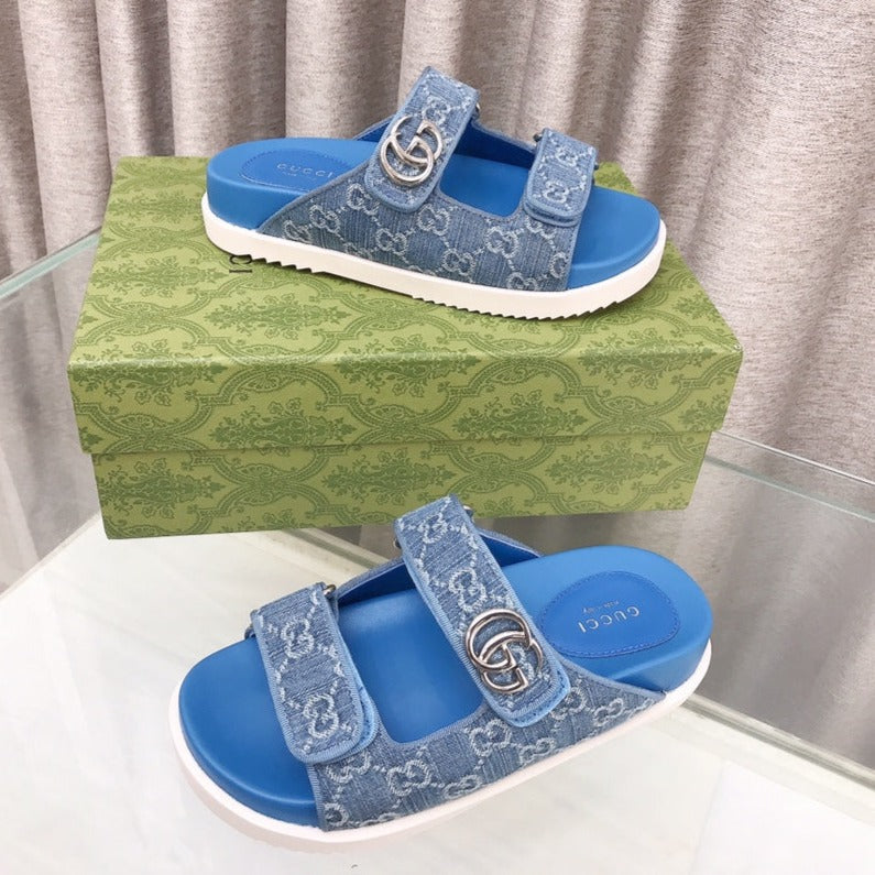 GUCCI Rubber Sole Logo Sandals Blue Caro