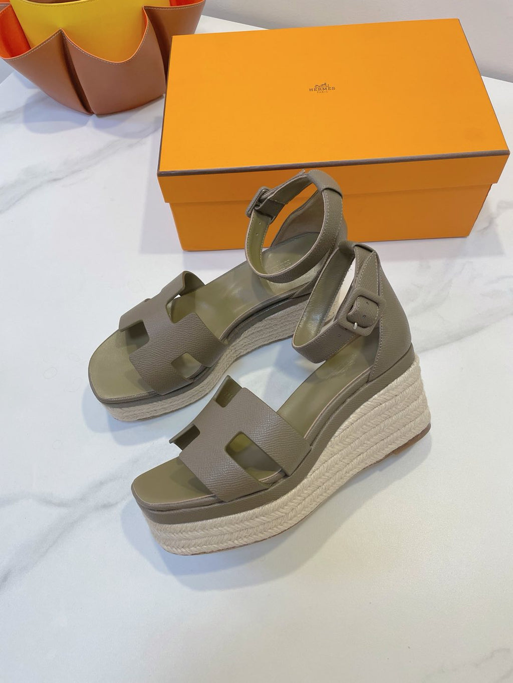 HERMES ELDA ESPADRILLE IN MOCHA BROWN EPSOM CALFSKIN