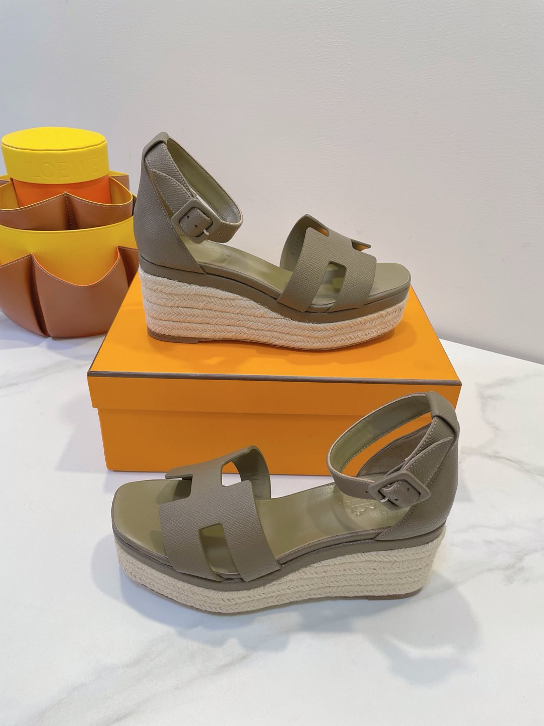 HERMES ELDA ESPADRILLE IN MOCHA BROWN EPSOM CALFSKIN