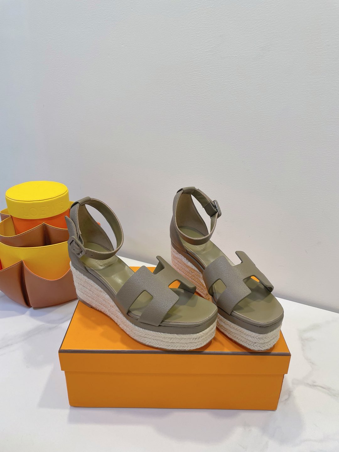 HERMES ELDA ESPADRILLE IN MOCHA BROWN EPSOM CALFSKIN