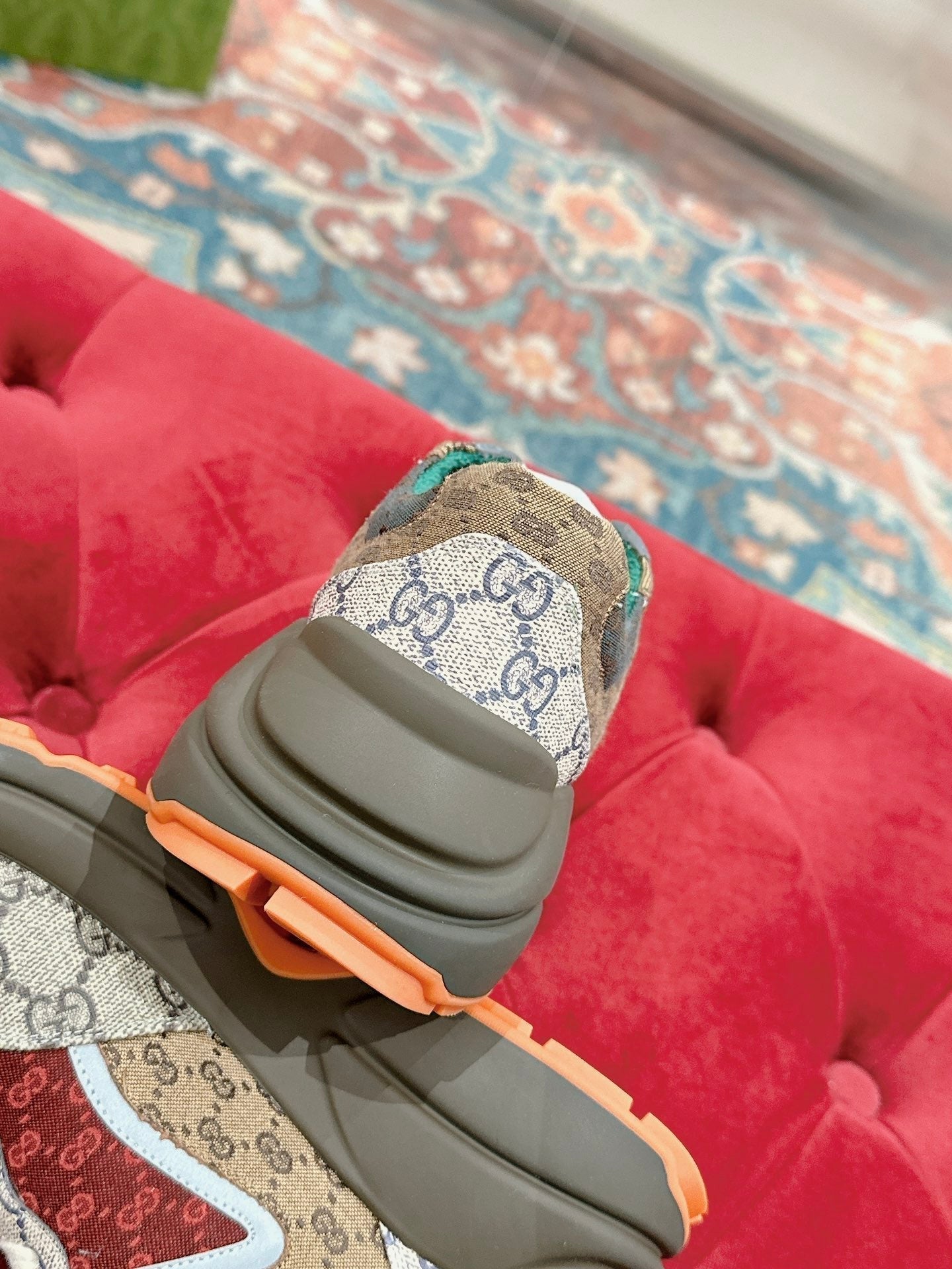 GUCCI RHYTON TRAINER LIGHT GRAY AND SCARLET CALFSKIN