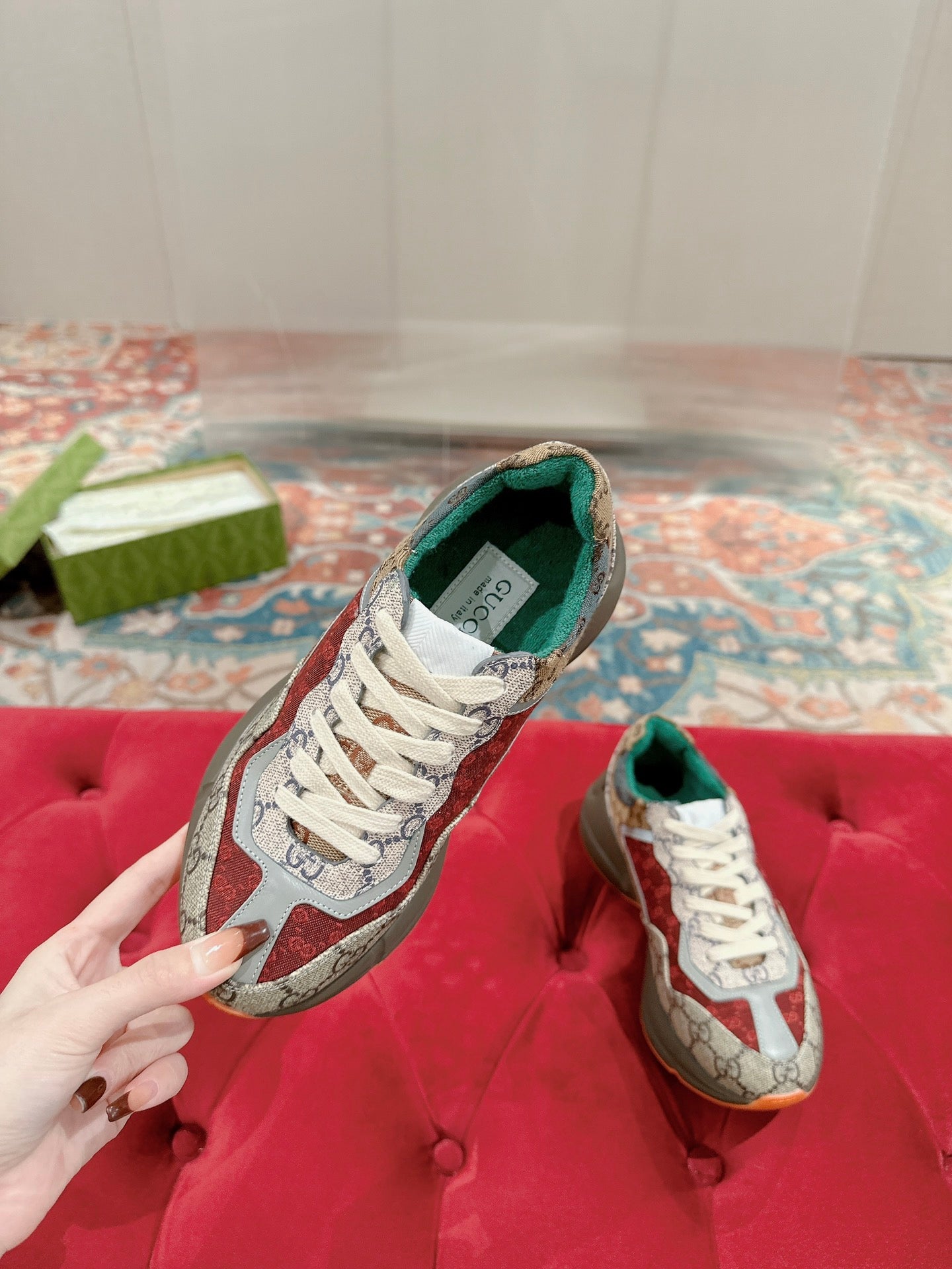 GUCCI RHYTON TRAINER LIGHT GRAY AND SCARLET CALFSKIN
