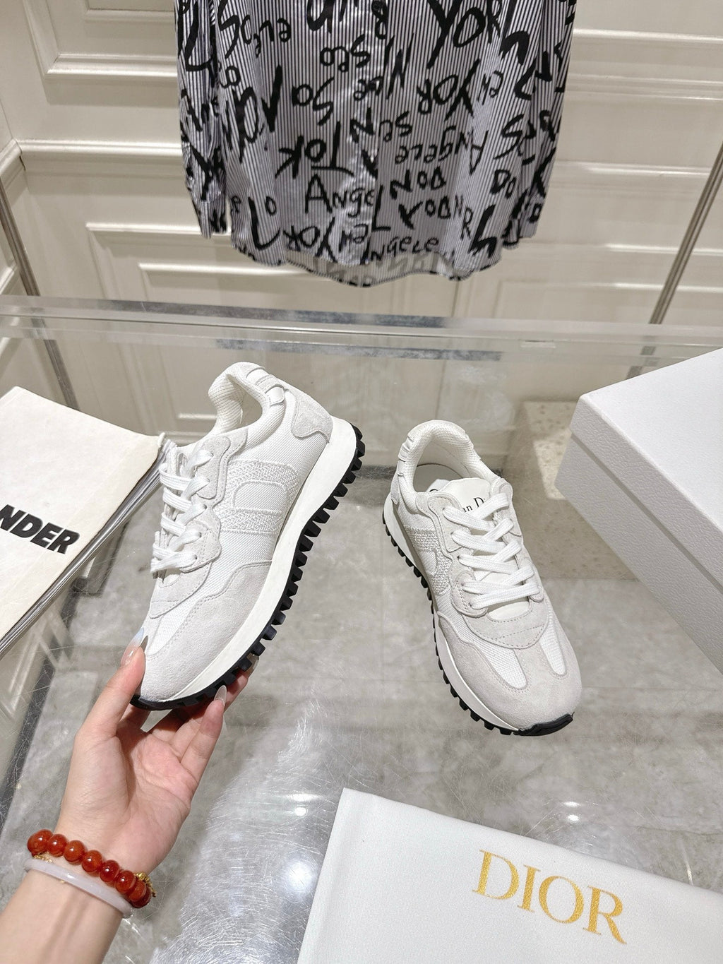 DIOR 25S C'EST  SNEAKER IN WHITE LIGHT GRAY CALFSKIN AND SUEDE