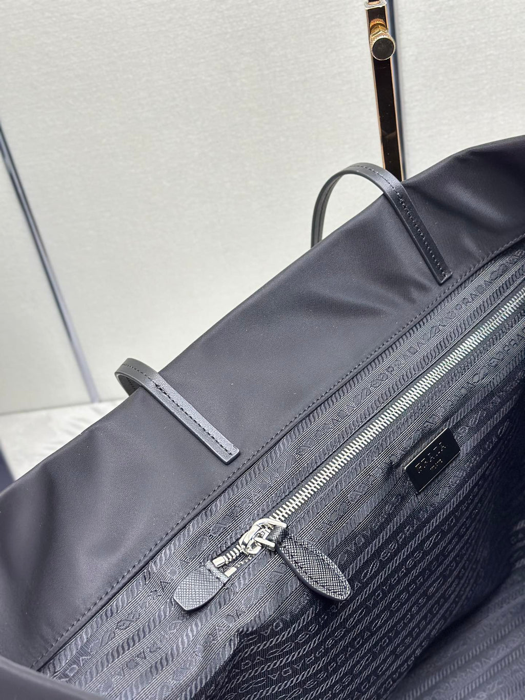 PRADA MEDIUM SHOPPING BAG 40 IN BLACK RE-NYLON FABRIC
