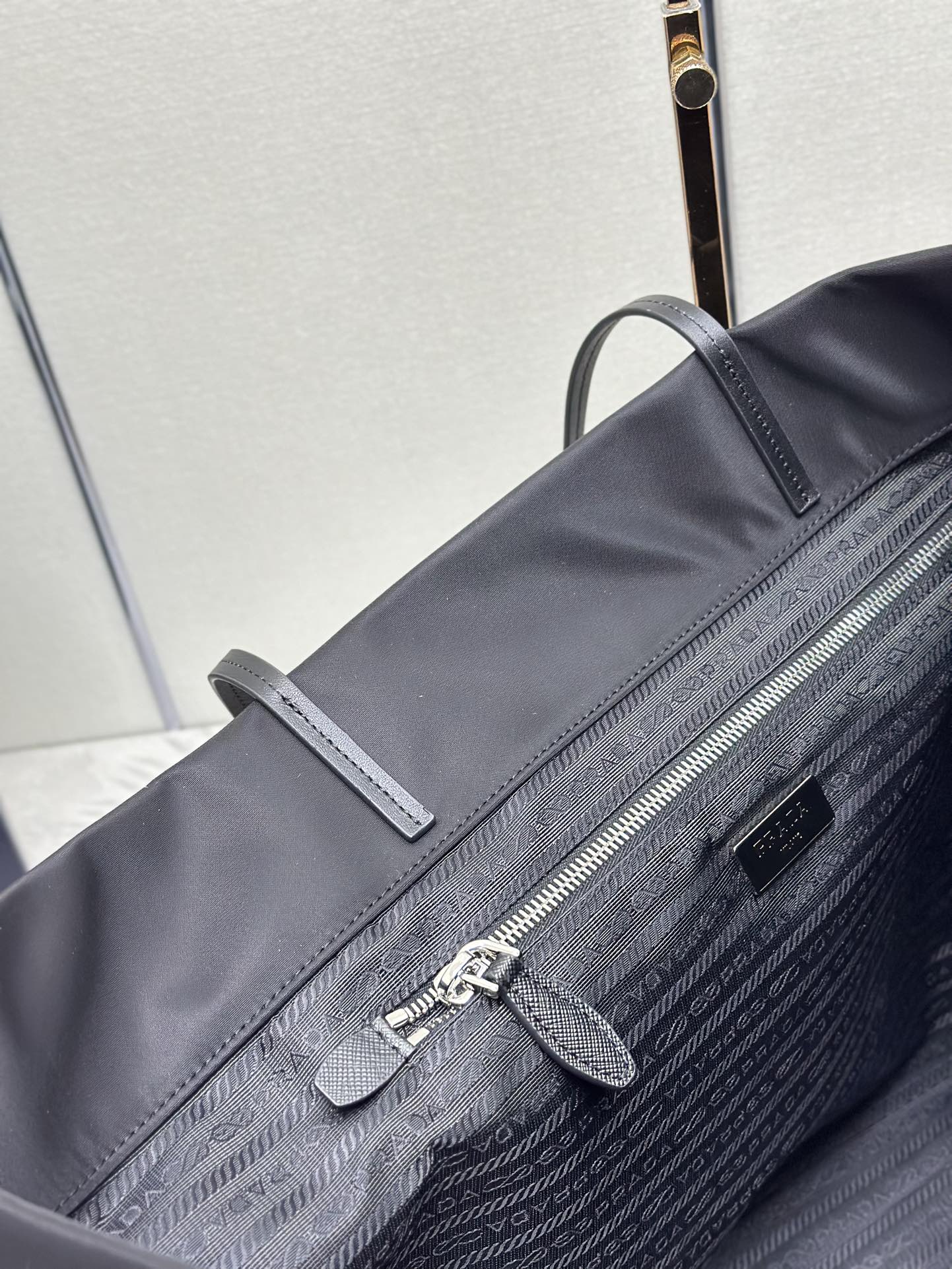PRADA MEDIUM SHOPPING BAG 40 IN BLACK RE-NYLON FABRIC