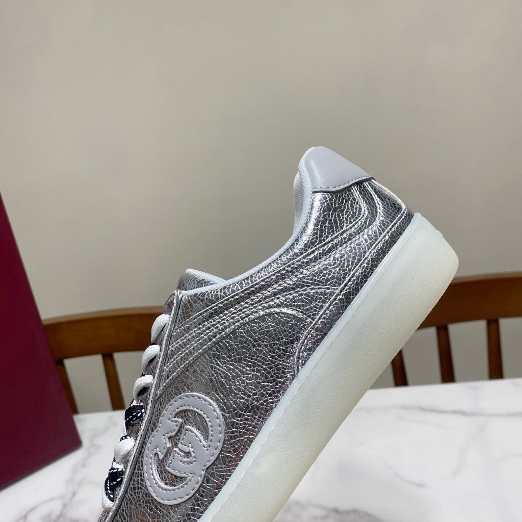 GUCCI 26S SNEAKER IN SILVER CALFSKIN