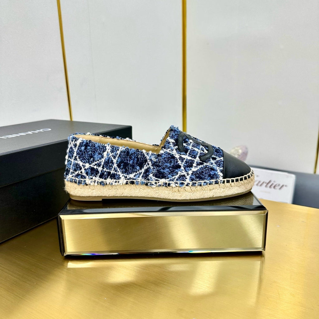 CHANEL ESPADRILLES PLATFORM 25S IN BLUE TWEED MIX BLACK CALFSKIN