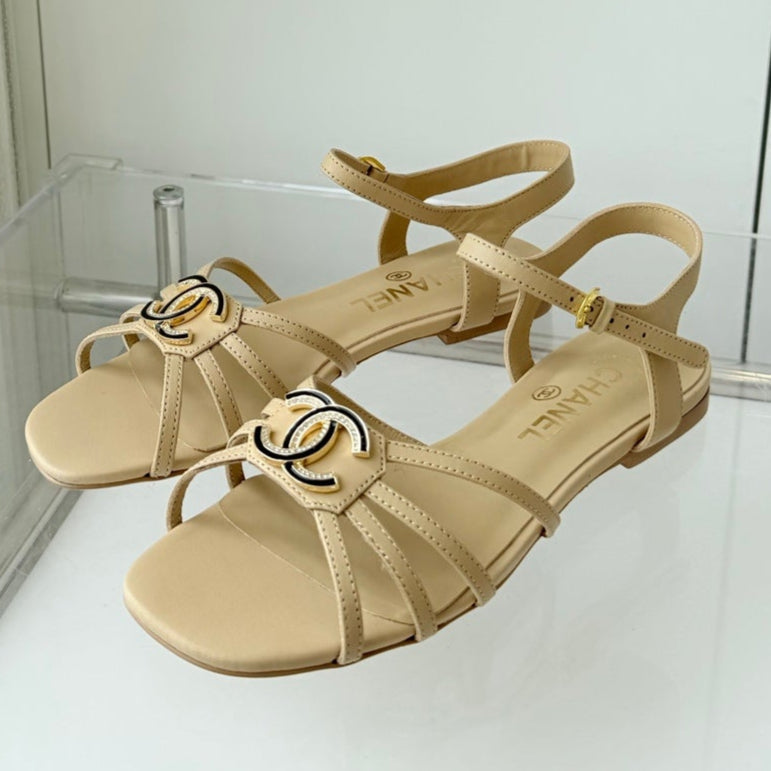 CHANEL FLAT SANDALS 1 CM IN FLAX YELLOW LAMBSKIN